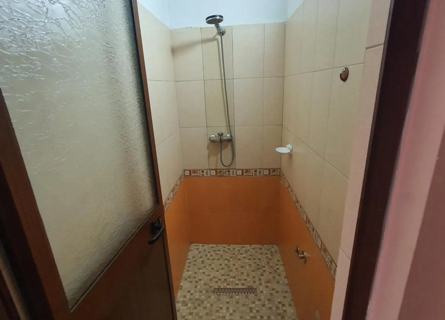 Jessie'S Apartments Durres 0*,
